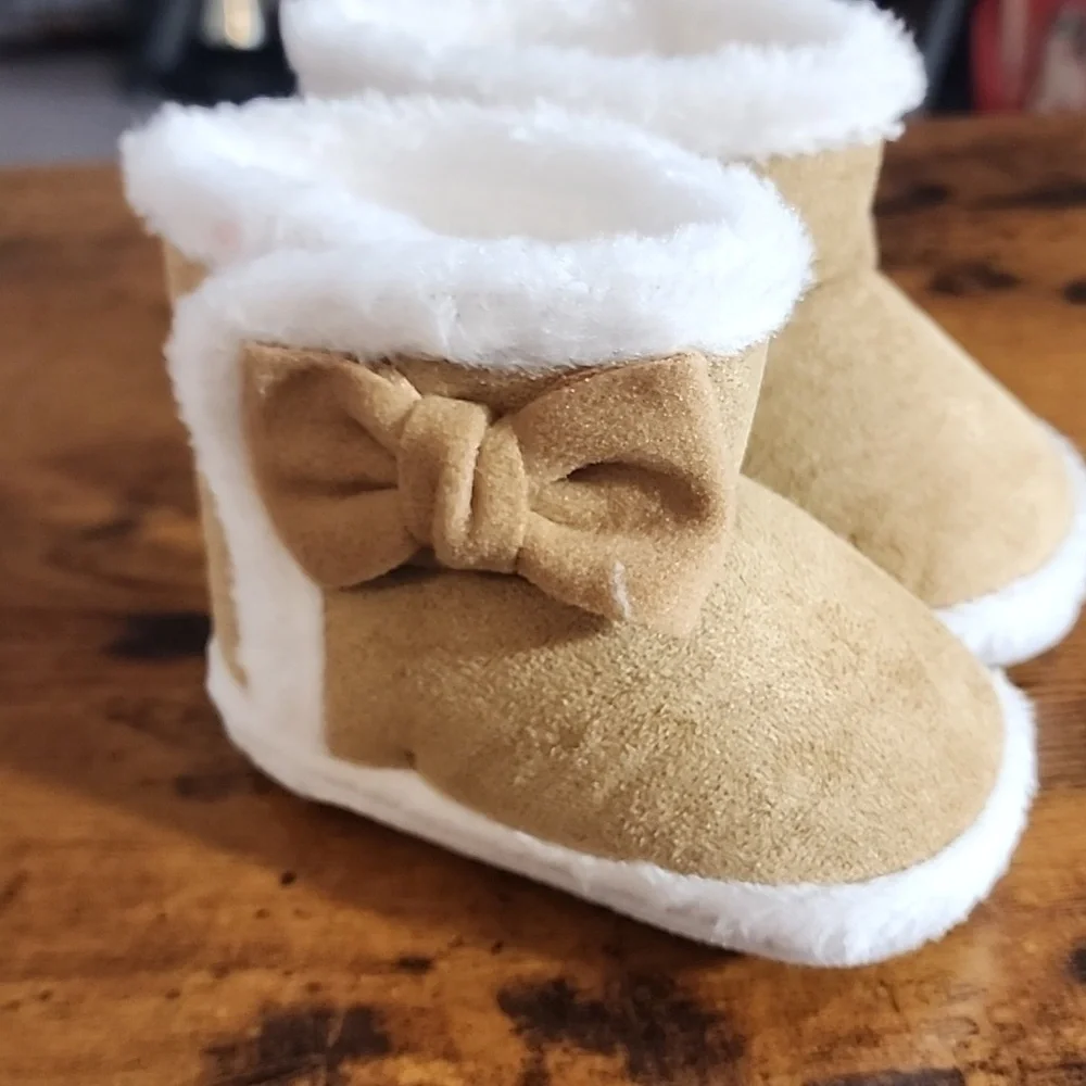 Tan Baby Booties with Bow Size 12-15 Months Peihua